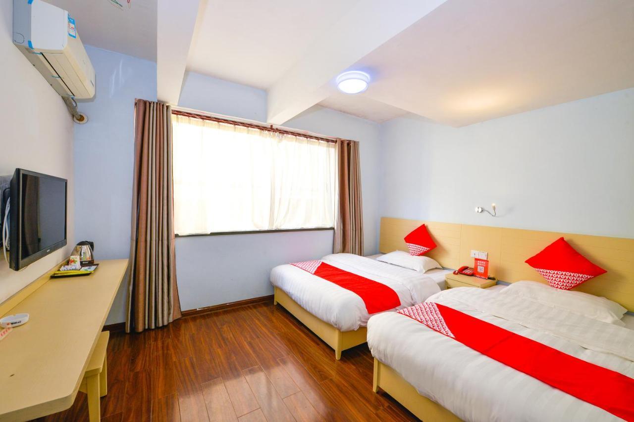 Guilin 68° Hotel North Railway Station Branch Exterior photo
